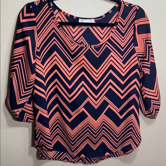 Pink and navy chevron blouse - Picture 1 of 3